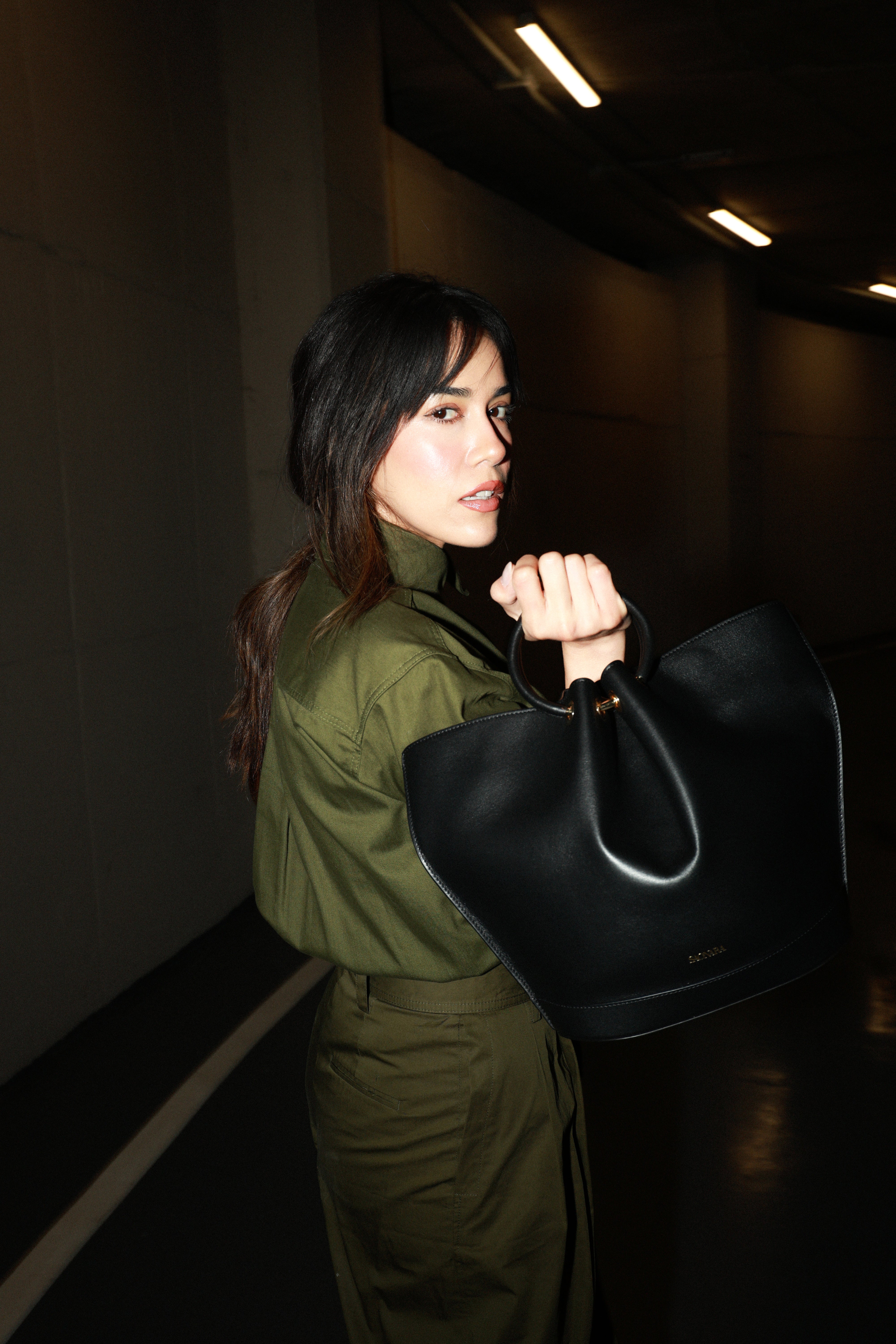 Capazo Bag Black Leather